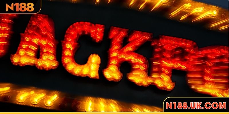 Nổ hũ là gì - Divine Fortune với các phần thưởng lớn